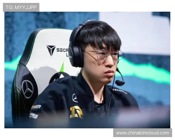 CSGO赛事分析RNG战队灵活性引发的战术争议与讨论